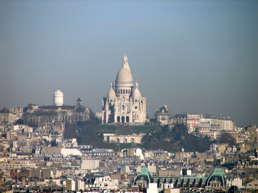 Вид на Базилику Сакре-Кёр в Париже